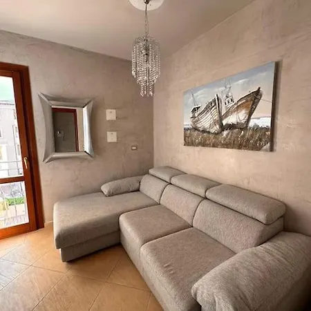 Nuovo Al Centro Di Apartment *